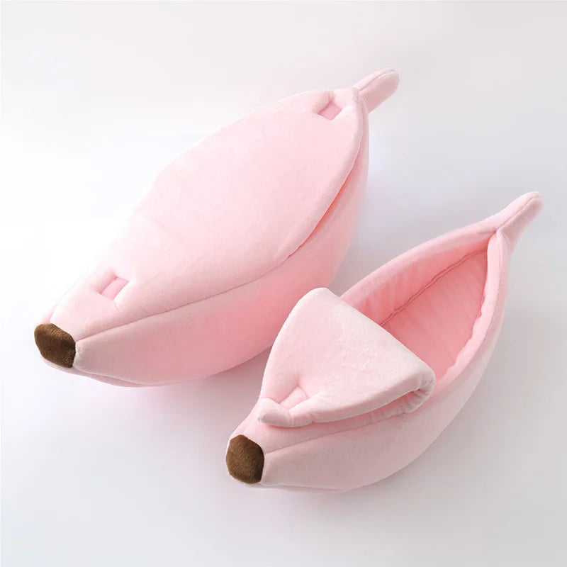 Cozy Banana Bed for Cats & Small Dogs – Soft, Cute & Comfy!