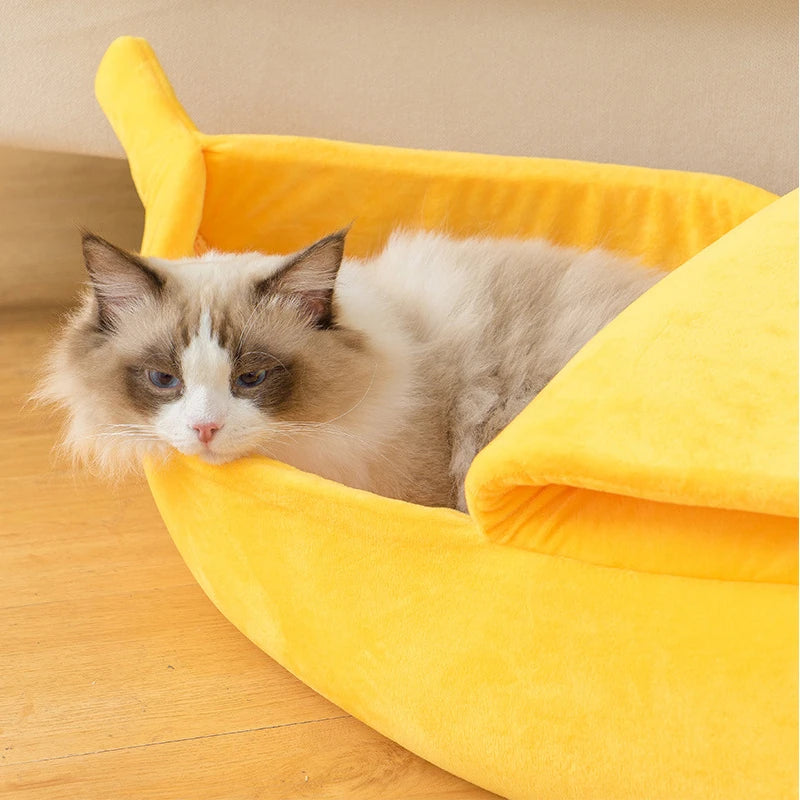 Cozy Banana Bed for Cats & Small Dogs – Soft, Cute & Comfy!